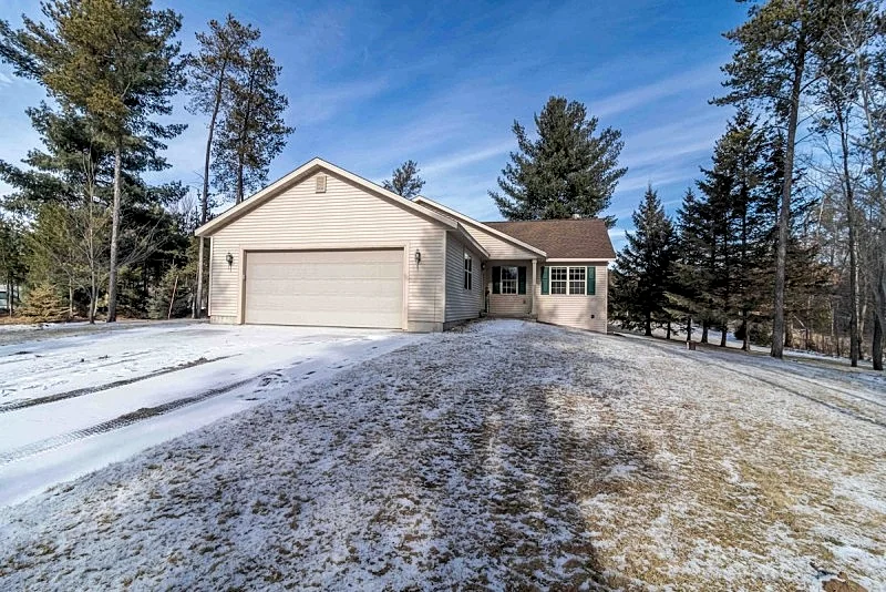 SPACIOUS RETREAT IN ROME, WI - MINUTES FROM SAND VALLEY GOLF RESORT