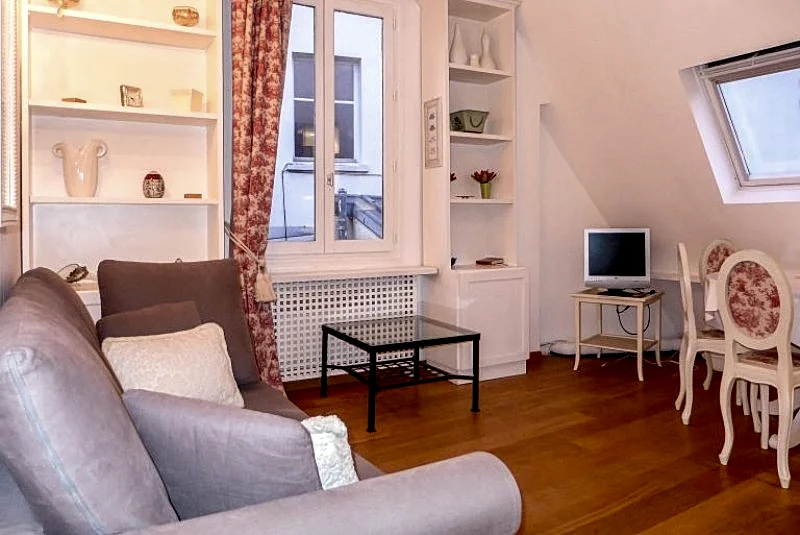 CHAISE 1 bedroom steps from Bon Marché /Saint Germain in Rue De La Chaise, Paris, France — photo 2