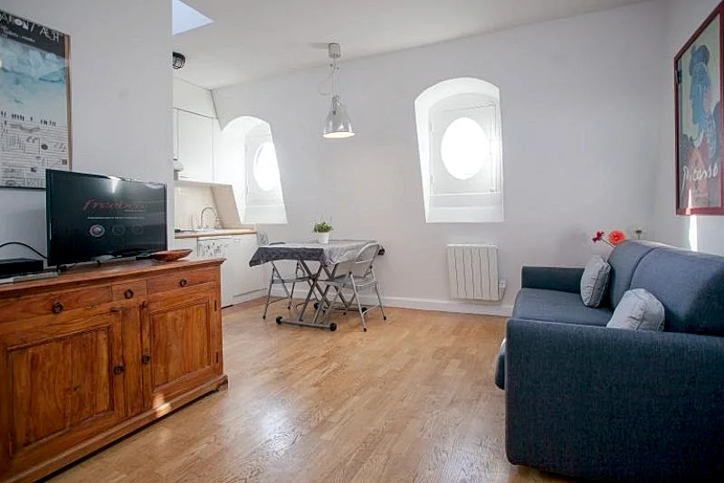 TURBIGO lovely 1 bedroom under the roofs steps from Beaubourg in Rue De Turbigo, Paris, France — photo 1