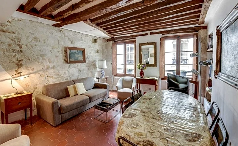 Fontaines du Temple 2BR with 2 bathrooms in 6 Rue Des Fontaines Du Temple, Paris, France — photo 2