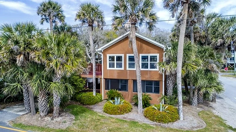 The Tree House- Ocean Views, Pet-Friendly with Fenced In Yard in Folly Beach, South Carolina, United States — photo 1