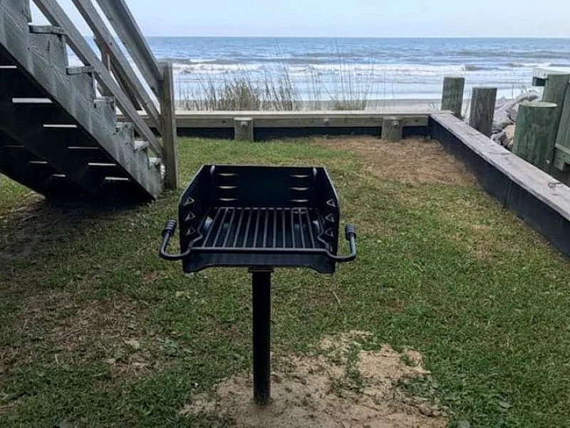 3 Little Mermaids- Surf Here! Oceanfront Duplex Near Washout Area in Folly Beach, South Carolina, United States — photo 3