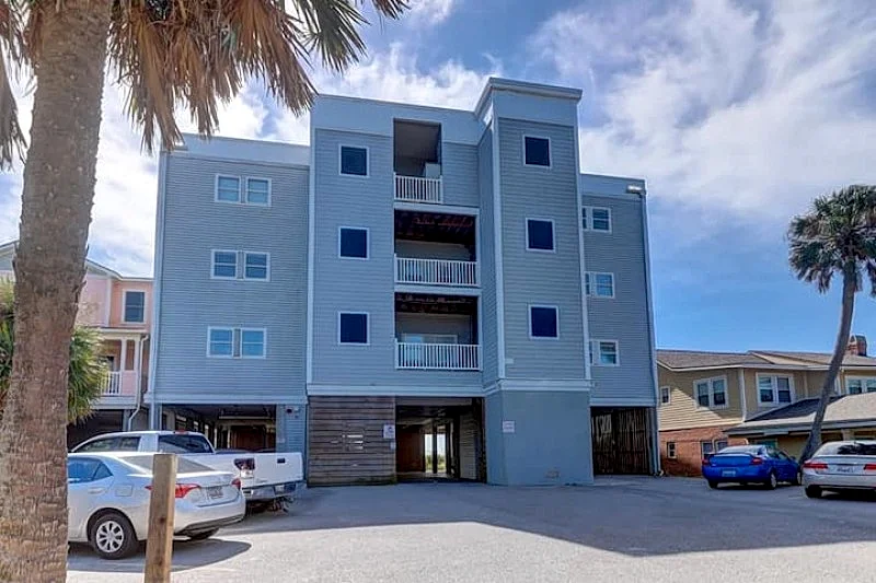 Seacoast Villa 5 in Folly Beach, South Carolina, United States — photo 2