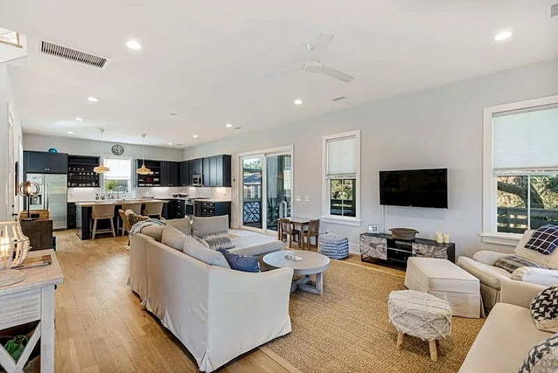 Folly Daydreaming- Luxury Retreat Near Beach, NEW LISTING! - $250 Free Beach Gear Credit