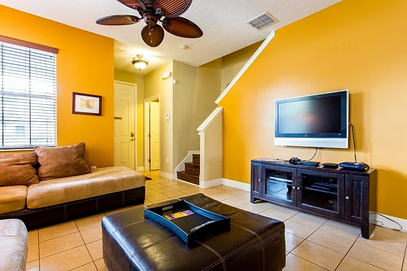 Unit 7- 3 bedroom home
