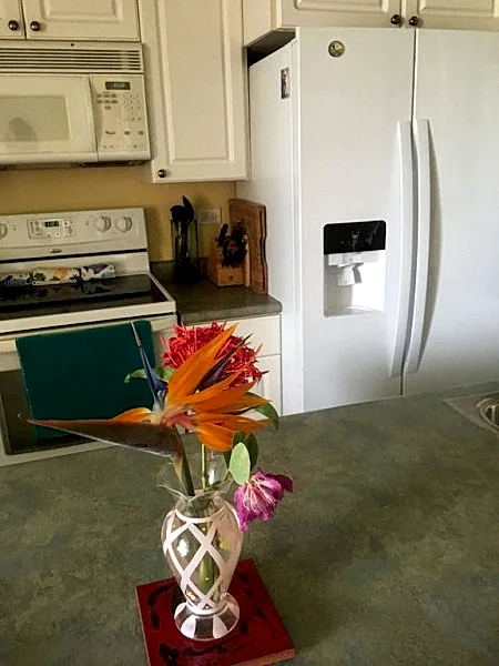 KINGbed,OCEANFRONTcomplx,huge HEATED pool,GYM,tennis&HOTTUBw/Sandy beachFRONT in Kihei, Hawaii, United States — photo 3