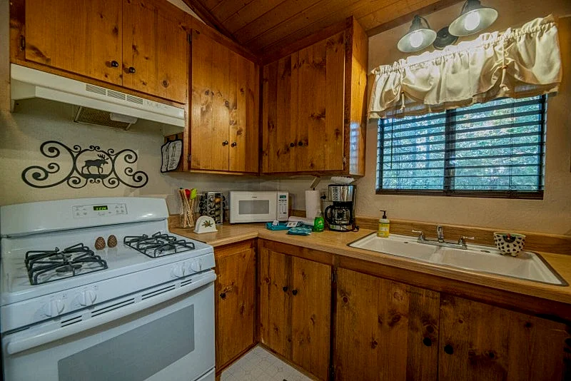 KING'S KABIN in Sugarloaf, California, United States — photo 5