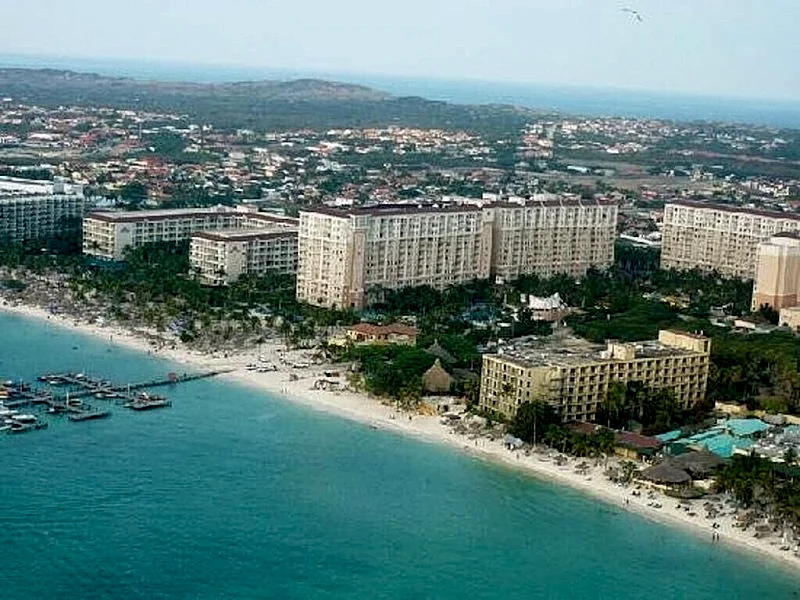 Stunning Marriott Aruba Surf Club oceanside studio! in Noord, Noord, Aruba — photo 4