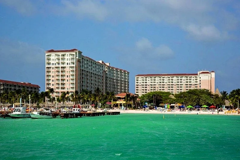 Stunning Marriott Aruba Surf Club oceanside studio!