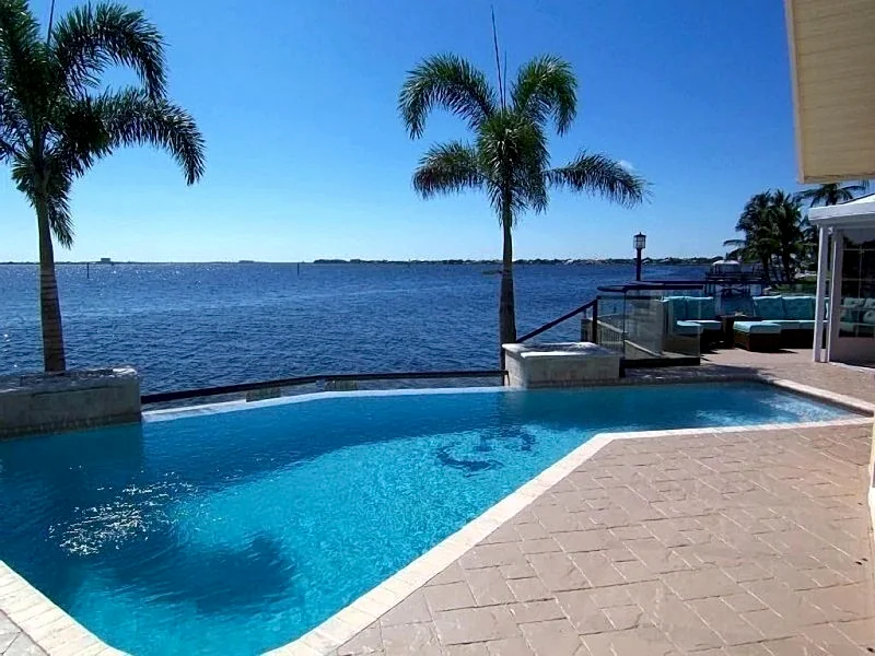 The River View 1008 - SE Cape Coral Riverfront Luxury Pool Home Pool Table and more