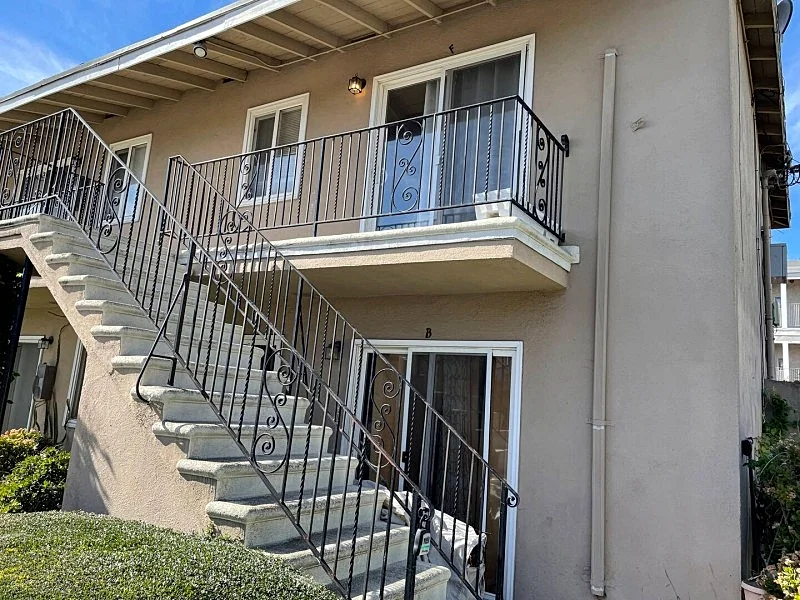 Lovely one bedroom apartment with parking Garage