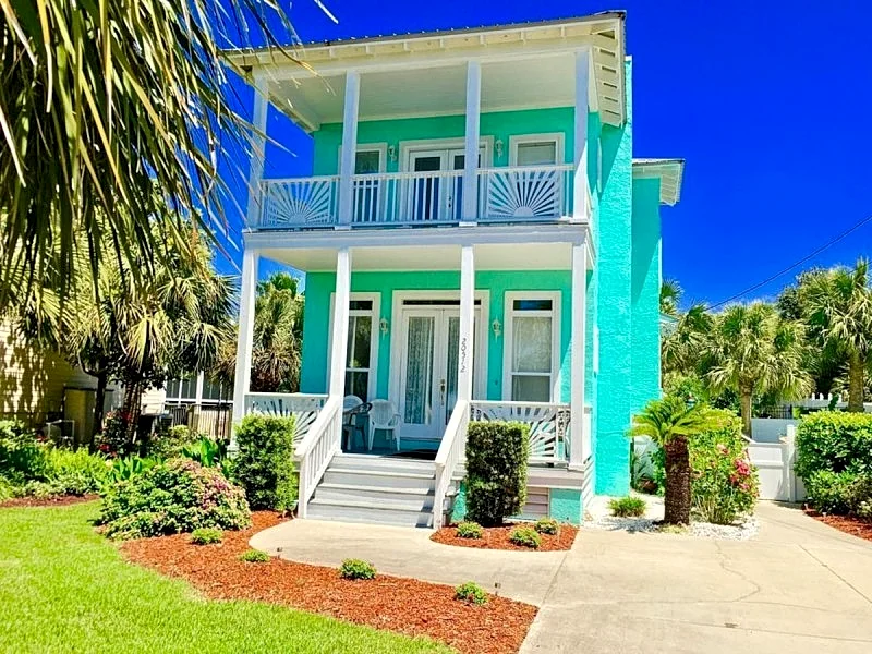 Private Pool! Directly Across the Street from Beach Access #82! Fall Specials!