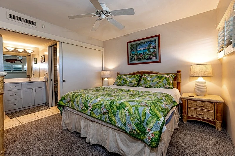 Experience Oceanfront Bliss at Sugar Beach Resort 530 in Kihei, Hawaii, United States — photo 5
