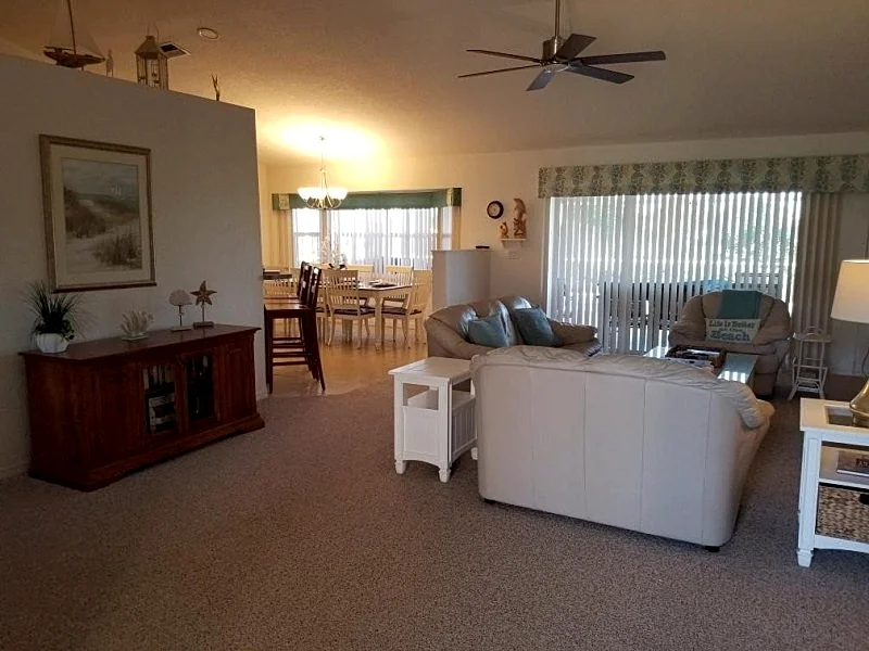 BEAUTIFUL, 4 Bed, 3 Bath, Large Pool faces SW, on Waterway & Golf Course- LOOK! in Rotonda West, Florida, United States — photo 4