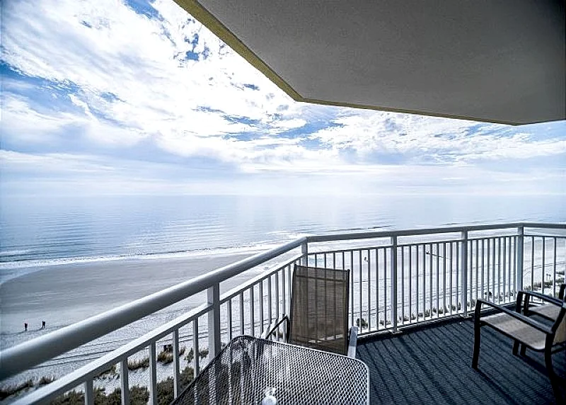 Recently Renovated Oceanfront condo at great resort + FREE DAILY ACTIVITIES! in North Myrtle Beach, South Carolina, United States — photo 5