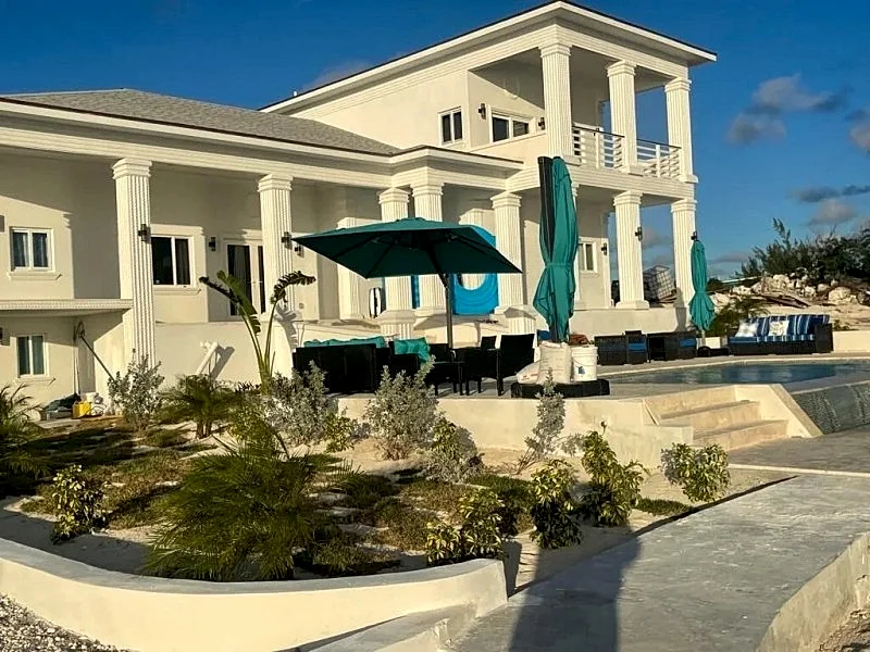 Beautiful modern Harbour house with amazing Sunset Views! in Staniel Cay, Exuma, Bahamas — photo 3