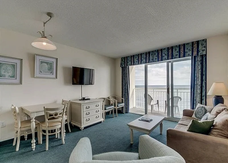 Oceanfront condo in a great resort + FREE DAILY ACTIVITIES! in North Myrtle Beach, South Carolina, United States — photo 2