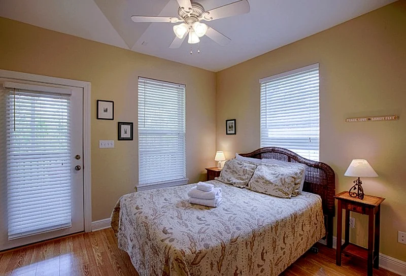 The Wahoo, Dog Friendly Vacation Home, Secluded and Quiet - St. George Island in Saint George Island, Florida, United States — photo 5