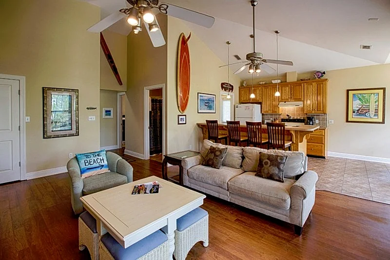 The Wahoo, Dog Friendly Vacation Home, Secluded and Quiet - St. George Island in Saint George Island, Florida, United States — photo 3