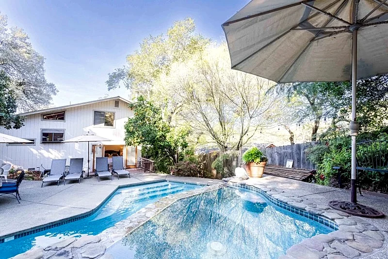 Great Value in the Wine Country Pool/Hot tub 3K 1Q