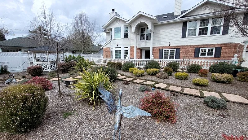 Walk to the plaza! 3Bed 3Bath in Sonoma