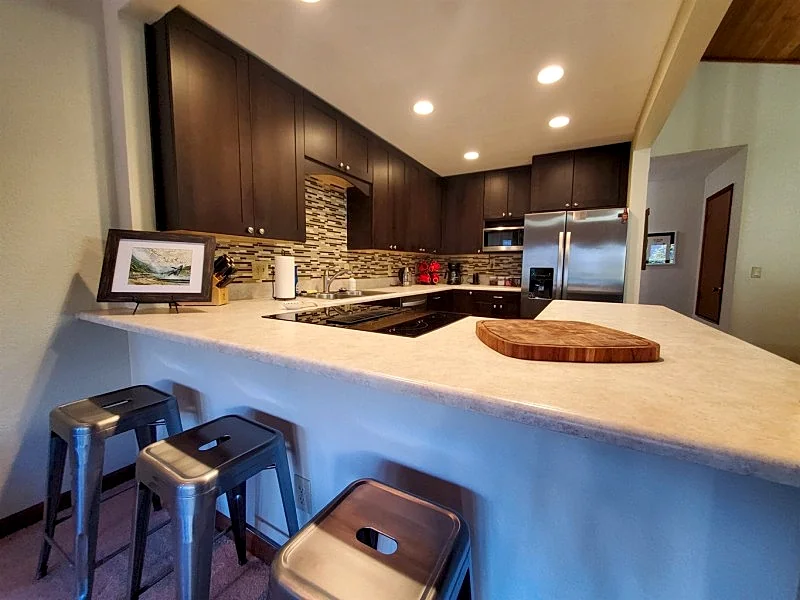 Ocean & Mountain View Duplex, both sides in Juneau, Alaska, United States — photo 3