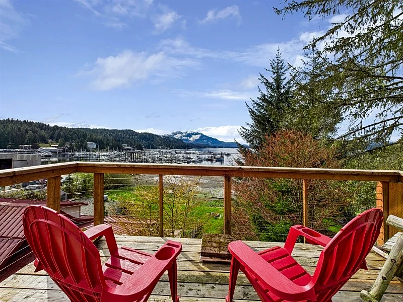 Wall to Wall Ocean & Mountain Views