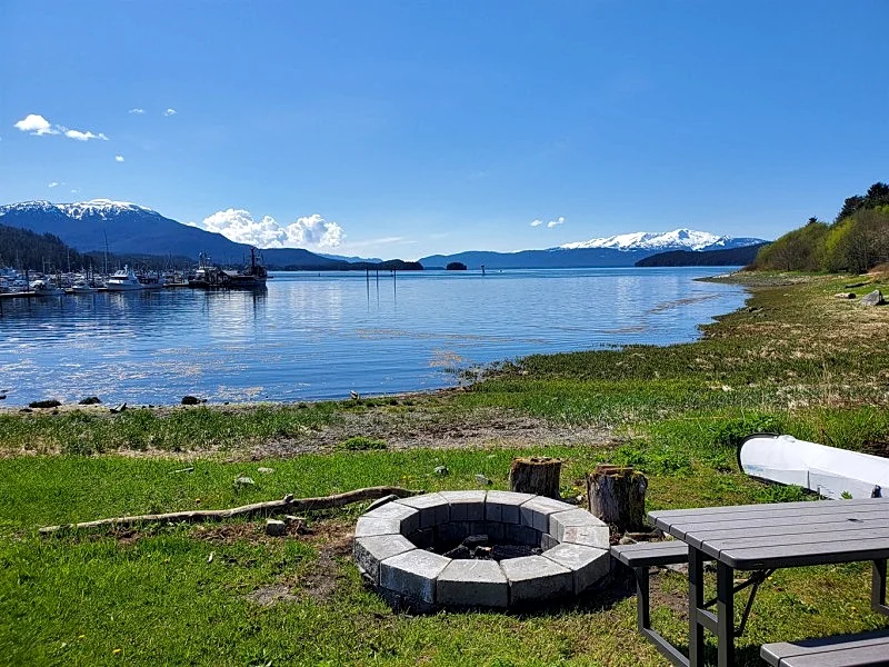 Apartment w/ water access, Juneau: Unforgettable Ocean and Mountain Views