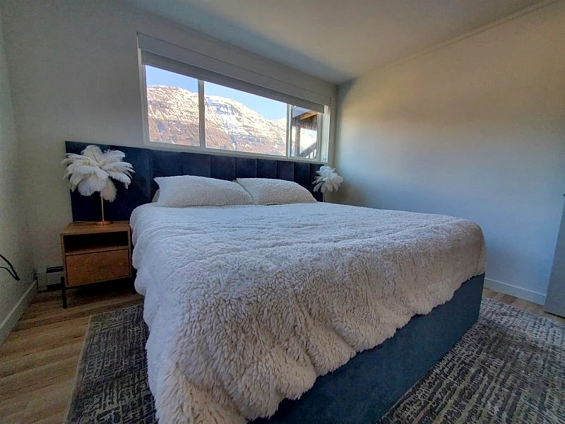Updated Douglas Apartment, Close to Sandy Beach
