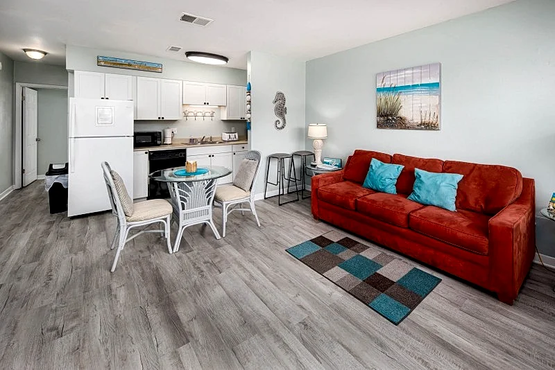 Sandy Pointe 205