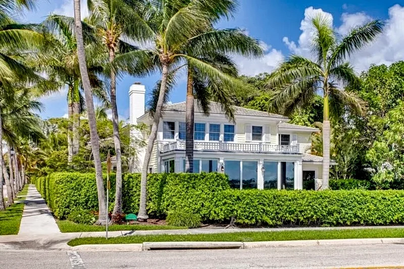Villa Dolce Vita | 4BD/4BA | Private Pool & Parking in WPB