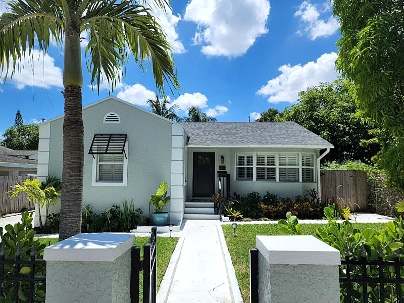 Stylish 2BD/2BA Renovated WPB Home in Quiet Historic Neighborhood