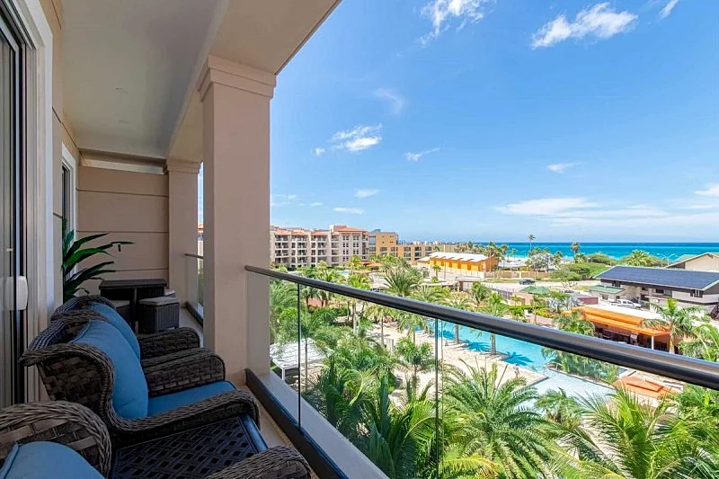 Beach View - Beach Royale 1BR condo - LV406-1