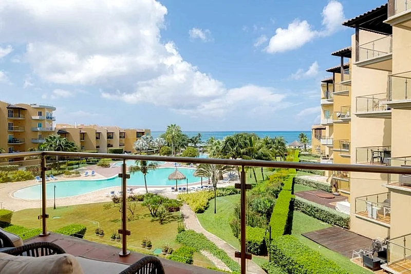 Beachfront - Aqua Vista 3BR condo - A347