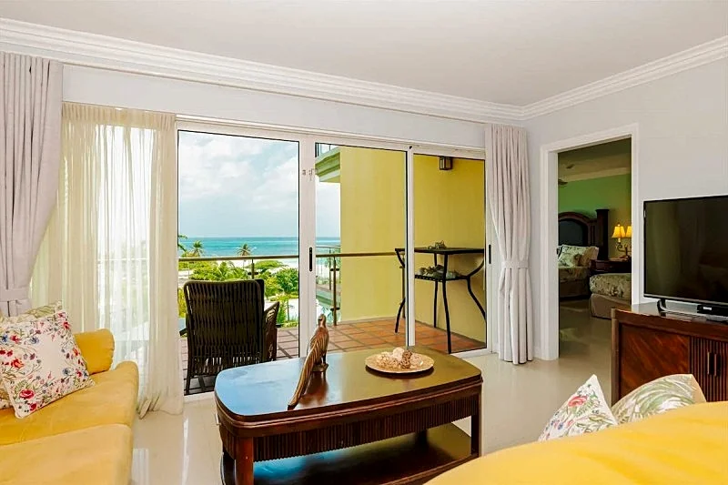 Beachfront - Glamour View 2BR condo - E422-2
