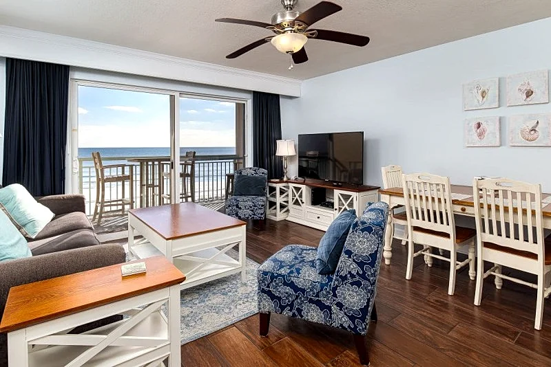 Pelican Isle 311: Amazing! Stainless, Granite, 4Led Tvs, Reserved Parking