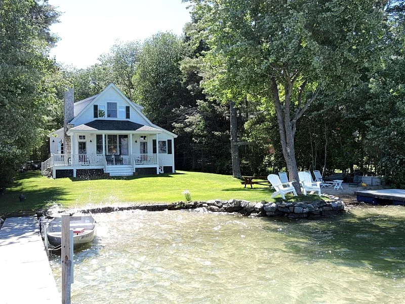 Crystal Clear Water And Charming Home on Winnipesaukee