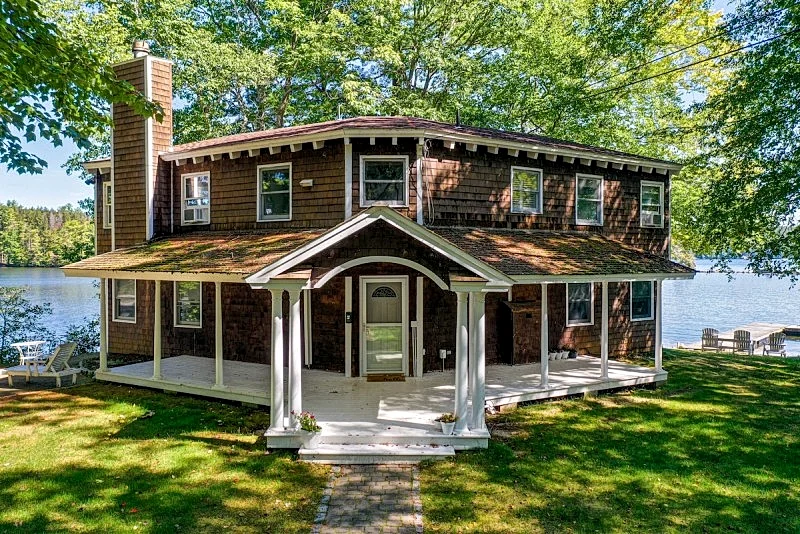 Architecturally Unique Lake House on Lake Winnipesaukee