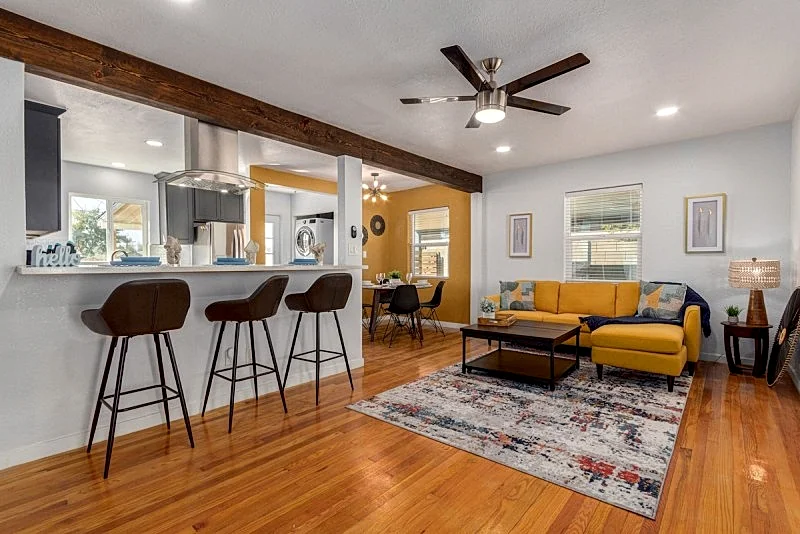 Super Cute House in Coronado District! Walk to Banner University Hospital!