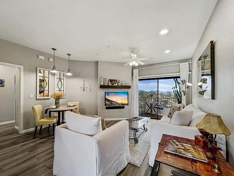 Fountain Hills One Bedroom. Views and Heated Pool and Spa.