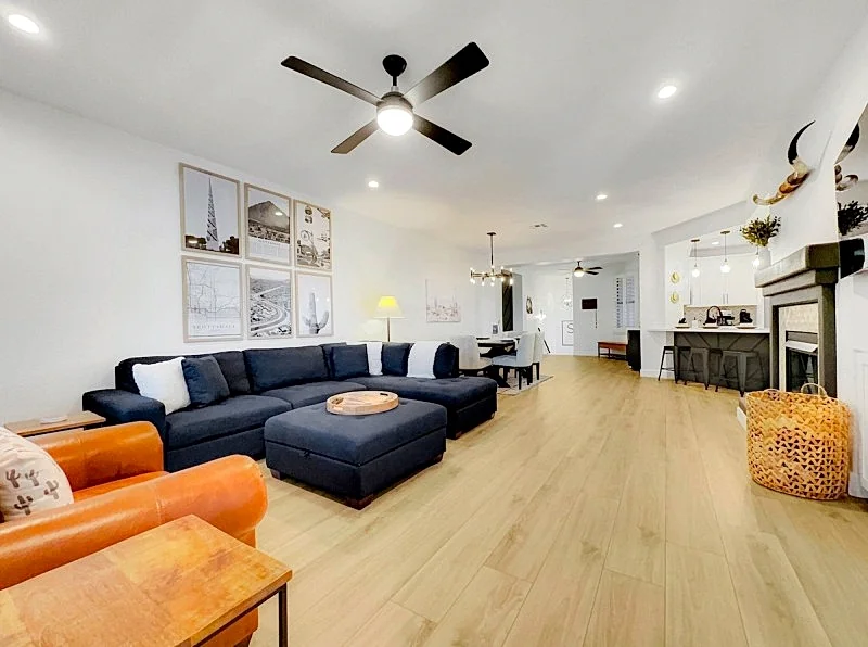 Kierland Luxury Condo! Walk to Shops, Dining. Heated Pool and Spa. Gated.