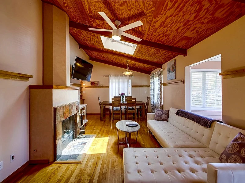 VIEW OB BEACH HOUSE DETAILS | SAN DIEGO VACATION RENTAL
