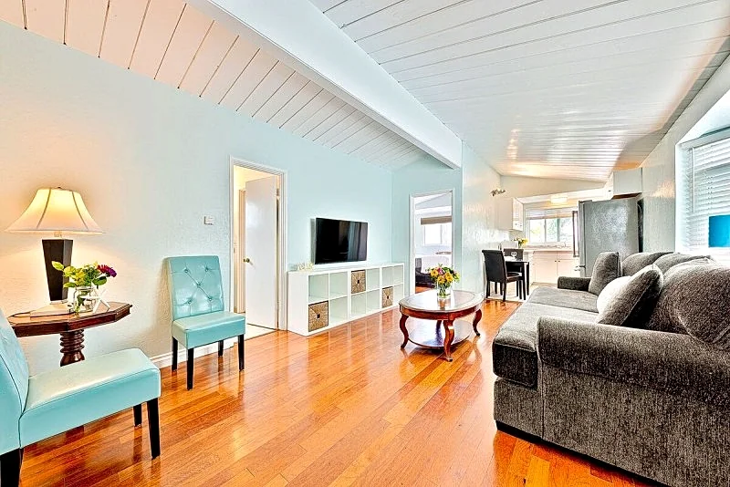 OB Pier #3 - Dog-friendly beach condo surrounded by restaurants