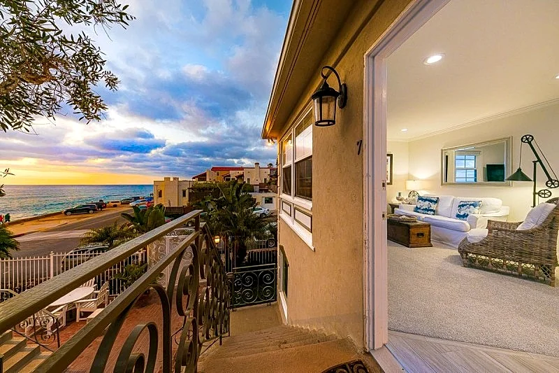 Chateau Bonair: Beautiful Condo steps to Windansea Beach