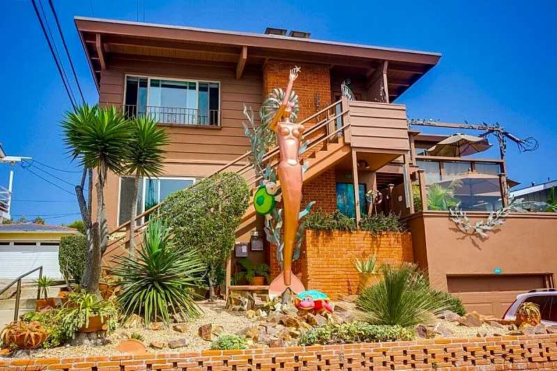 Above the Beach - Steps to the beautiful San Diego Beaches with Ocean Views