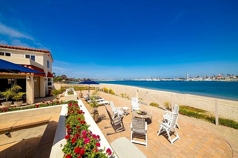 On The Beach Casita Book - beautiful Spanish 1 bedroom, with bay front access