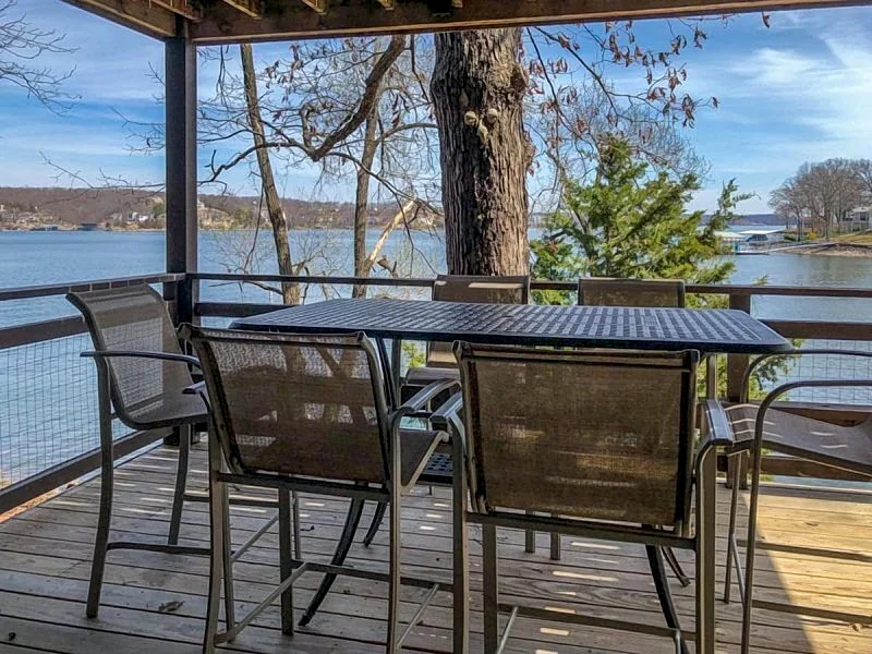 Lone Oak Point 18 - A Vintage Lake Vacation!