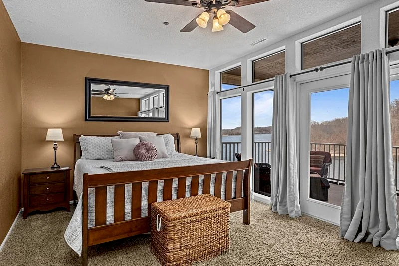 Lazy Days H-09 - Spacious Waterfront Condo!