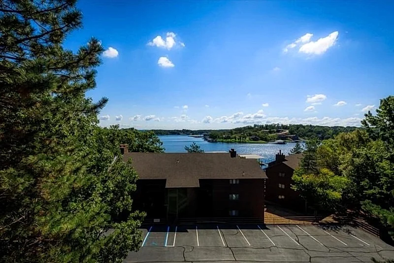 Knolls 1122 Updated 2 bedroom 2 bath, second tier condo with a view of the cove!
