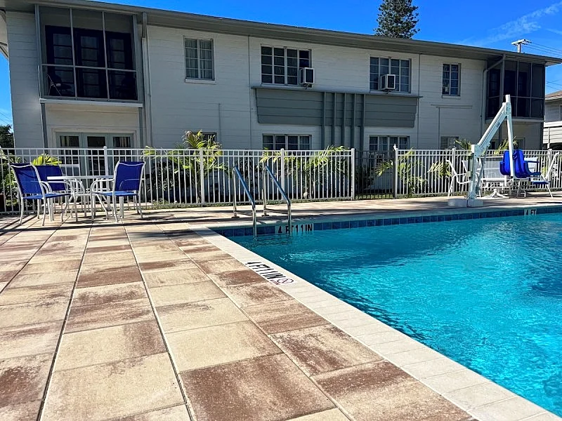 Aria 1-bed apartment in Southside village, Sarasota with new pool, WiFi